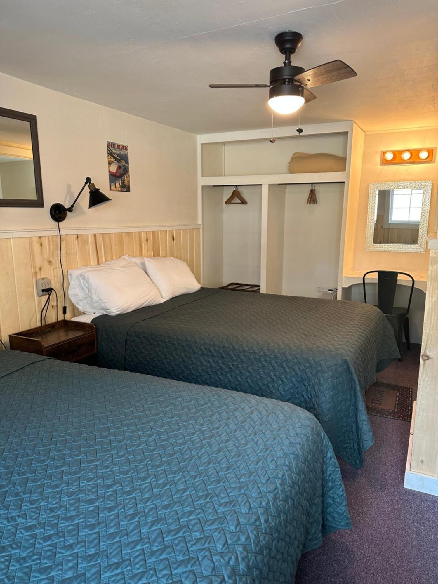 Deer Lodge Red River Rom bilde